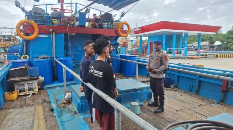KP3 Tual Sambangi Nelayan guna Jaga Keselamatan