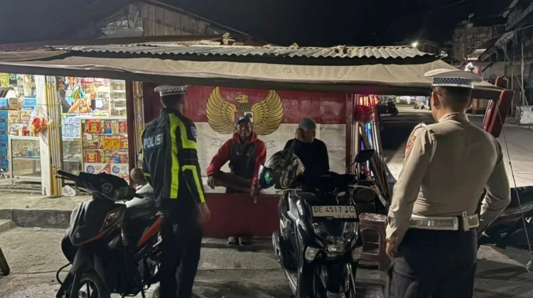 Satlantas Polres Tual Edukasi Para Ojek Pangkalan Terkait Keselamatan