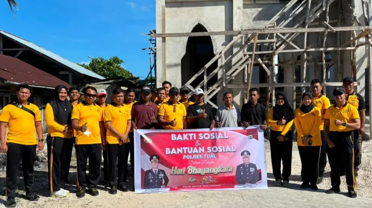 Bakti Sosial, Tindak Nyata Polres Tual Sambut HUT Bhayangkara
