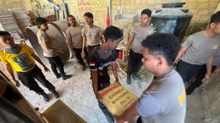 Bakti Sosial, Tindak Nyata Polres Tual Sambut HUT Bhayangkara