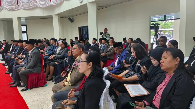 Pemkab Malra Sampaikan Ranperda Pertanggungjawaban APBD 2025 ke DPRD
