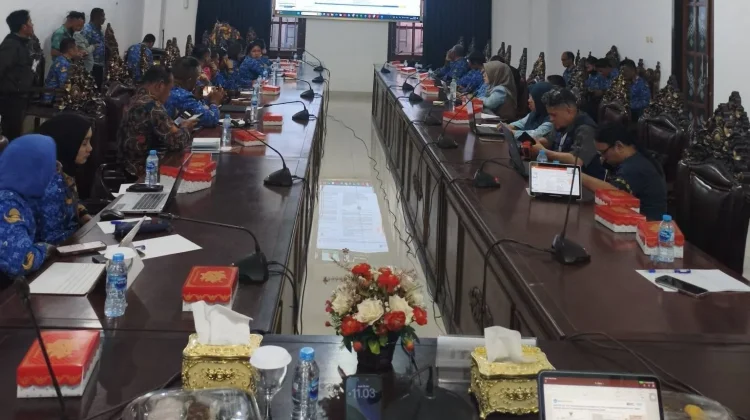 Bupati Malra Bahas Peta Mutu Pendidikan 2026 Bersama BPMP Maluku