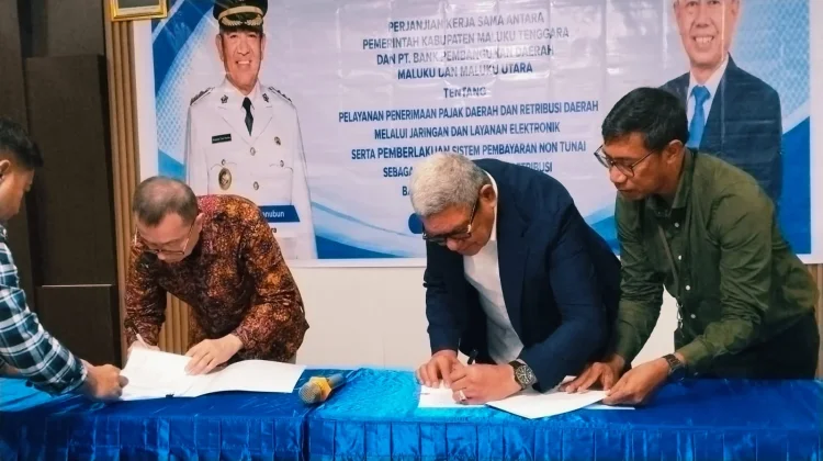 Pemkab Malra dan Bank Maluku Malut Teken Kerja Sama Pajak Non Tunai