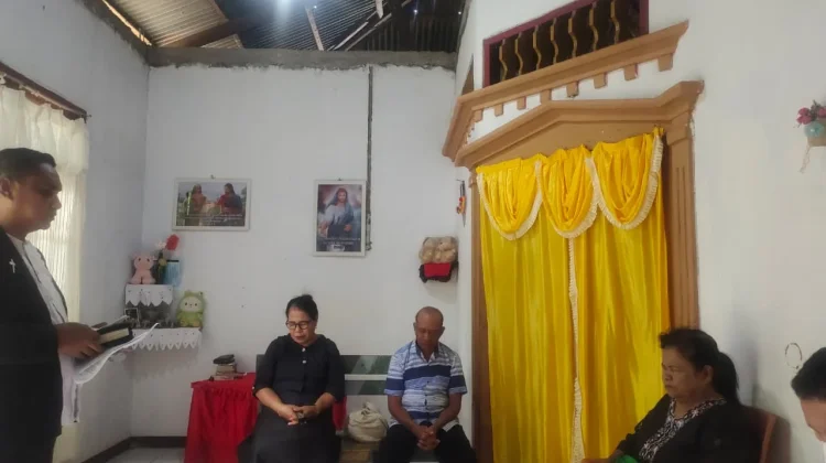 Persiapan Umat Memasuki Perjamuan Kudus, Persekutuan dengan Tubuh Kristus
