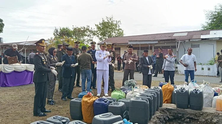 Sita 4 Ton Miras, Polres Tual Musnahkan Tepat di HUT Bhayangkara ke-80