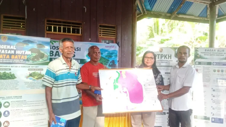 Sosialisasi batas kawasan Hutan di ohoi Yatwaw.