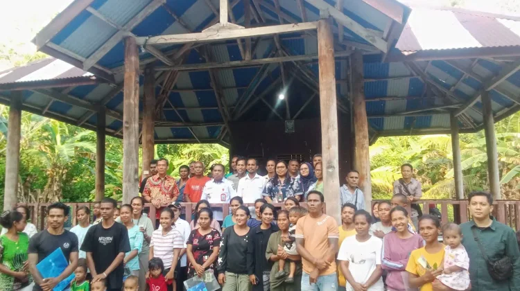 Sosialisasi batas kawasan Hutan di ohoi Yatwaw.