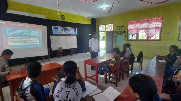 Berita Foto - Siswa SMK Negeri 2 Tual Ikuti Penyuluhan Bahaya Narkoba ...