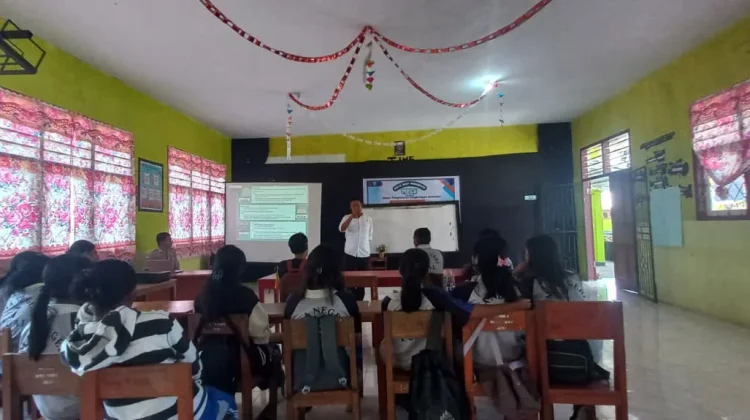 Siswa SMK Negeri 2 Tual Ikuti Penyuluhan Bahaya Narkoba dan Miras