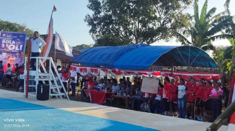 Camat Kei kecil Barat buka resmi lomba bola voli antar ohoi di ohoidertutu
