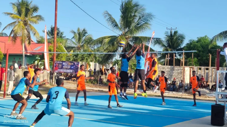 Camat Kei kecil Barat buka resmi lomba bola voli antar ohoi di ohoidertutu