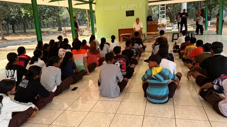 Bupati Maluku Tenggara Kunjungi Peserta Jambore Nasional XII di Cibubur