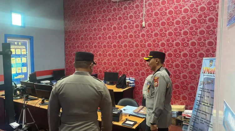 Kapolres Tual Tinjau Layanan Publik di Polres Tual
