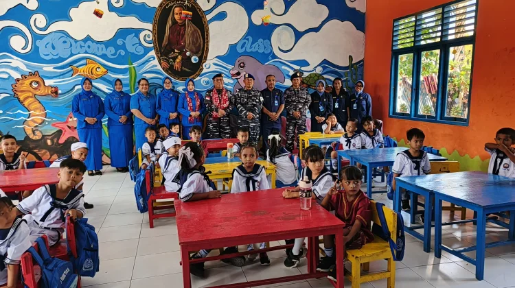 Danlanal Tual Kunjungi TK Hang Tuah, Dorong Peningkatan Infrastruktur & Pendidikan