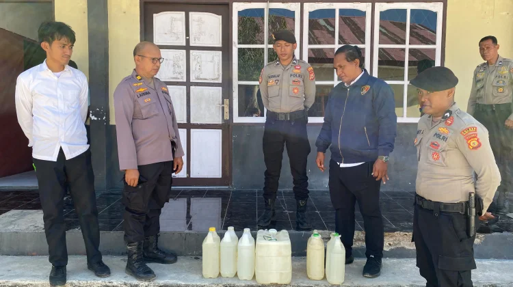 Operasi Antik Salawaku Polres Malra Amankan 45 Liter Sopi