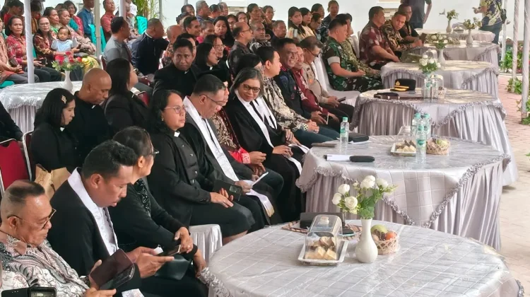 Gedung Pastori Jadi Ruang Pelayan Tuhan bagi Jemaatnya