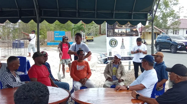 Bupati Thaher Tinjau Pembangunan Monumen Pater Yohanes Kusters di Namar
