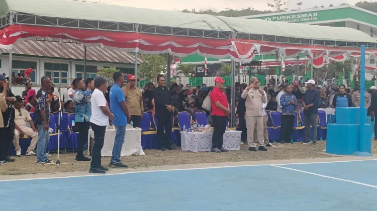 Hadiri Laga Voli Bupati Cup, Bupati Malra Pantau Pertandingan di Elat