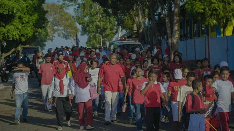 Jalan Santai HUT RI Satukan Warga di Maluku Tenggara
