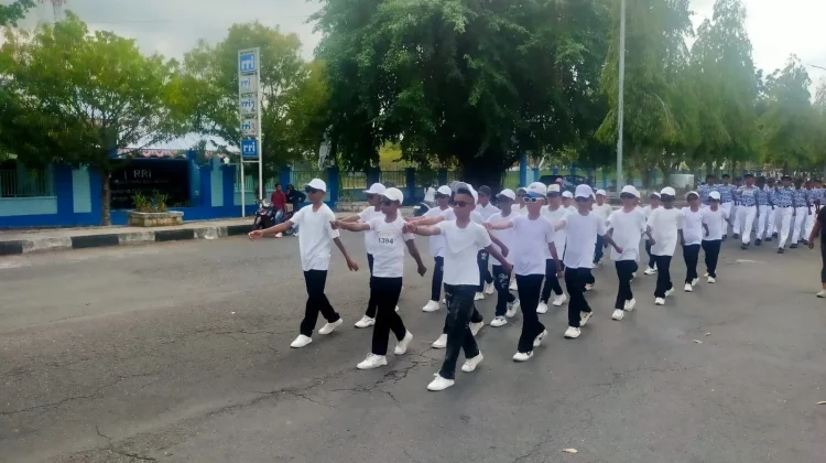 Dua Belas Regu Terdepan Lomba Gerak Jalan Tingkat SMP/MTs HUT RI 2026 Malra