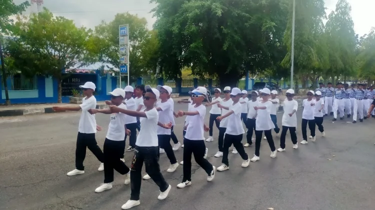 Dua Belas Regu Terdepan Lomba Gerak Jalan Tingkat SMP/MTs HUT RI 2026 Malra