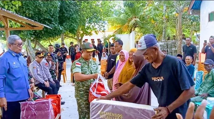 Pemkab Malra Salurkan Bantuan untuk Warga Terdampak Konflik di Ohoi Maar
