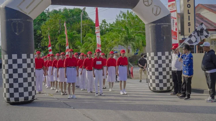 Lomba Gerak Jalan Indah SMA/SMK Semarakkan HUT RI ke-81 di Maluku Tenggara