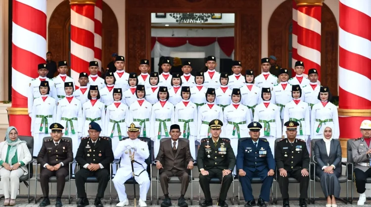 33 Pelajar Kota Tual Dikukuhkan sebagai Paskibraka