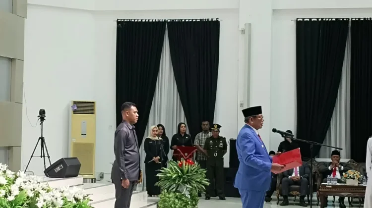 Bupati Thaher Kukuhkan Anggota Paskibra Maluku Tenggara