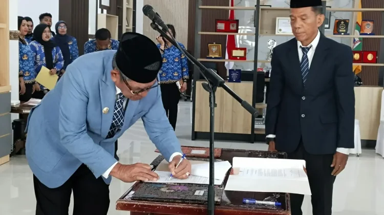 Pelantikan Tiga Pejabat Malra, Bupati Dorong Kinerja Nyata