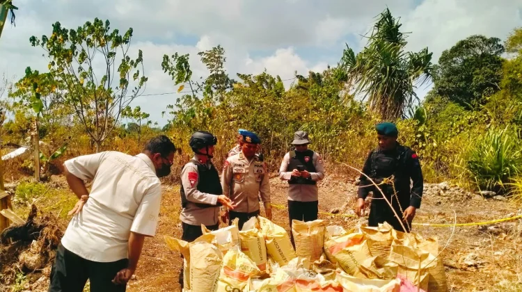 Unit Jibom Satbrimobda Maluku Musnahkan Bom di Langgur