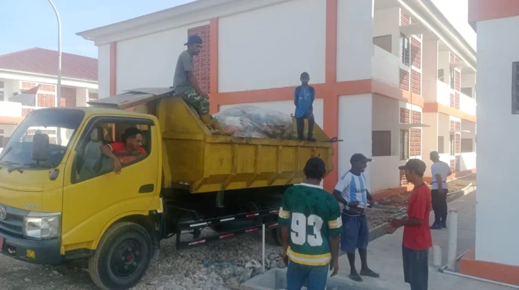 DLHK Tual Kerjasama Sekolah Rakyat 74 Atasi Sampah