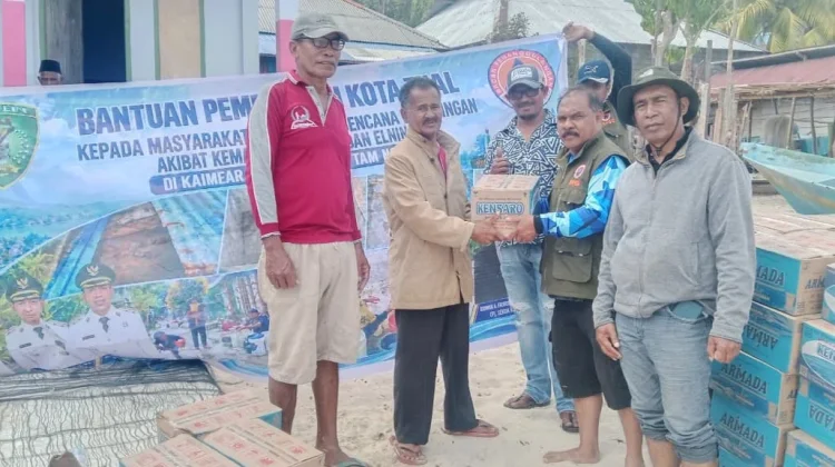 Warga Kaimear Terima 2.928 Karton Air Bantuan