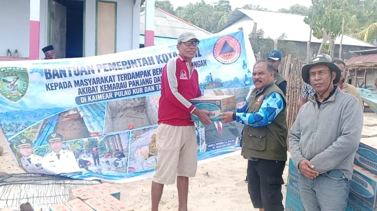 Warga Kaimear Terima 2.928 Karton Air Bantuan