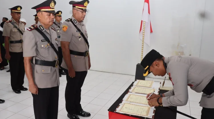 Kapolres Tual Lantik dan Kukuhkan Pejabat Baru