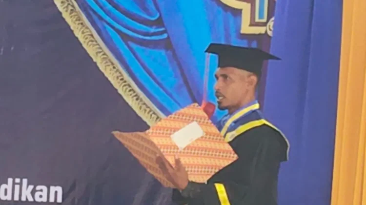 Jebolan STKIP Persada Evav Tual, Harus Menjadi Guru Bermartabat