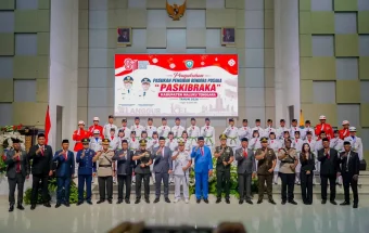 Bupati Thaher Kukuhkan Anggota Paskibra Maluku Tenggara