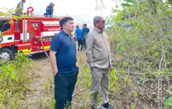 Bupati Malra Gerak Cepat Tangani Kebakaran di Dua Titik Langgur