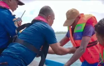 Pangkalan PLP Tual Sosialisasikan Penggunaan Life Jacket kepada Penumpang Kapal