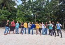 Siswa SD Kristen 1 Tual rayakan 100% kelulusan