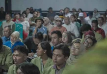 Silaturahmi Bupati Malra Bersama Mahasiswa KKN UGM dan Unpatti