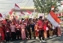 Kirab Kebangsaan Satukan Warga dalam Semangat Merah Putih di Maluku Tenggara