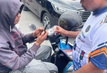 Sosialisasi dan Simulasi Parkir Berbayar Menggunakan Qris Digelar di Pasar Tual