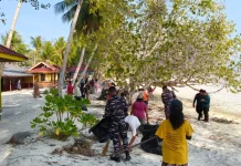 Kodim 1503/Tual Bersama Dua Matra Gelar Gerakan Peduli Sampah Sambut HUT Ke-81 TNI