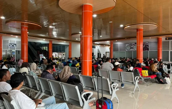 Arus Mudik Mulai Terlihat di Bandara Karel Sadsuitubun Langgur.