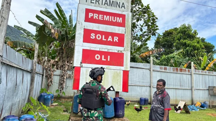 Satgas Yonif 511/DY Perkuat Kemanunggalan Lewat Komsos di Distrik Dabra