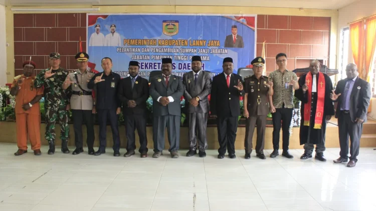 Bupati Lanny Jaya Lantik Tendien Wenda sebagai Sekda Definitif