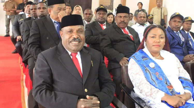 Bupati Lanny Jaya Lantik Tendien Wenda sebagai Sekda Definitif