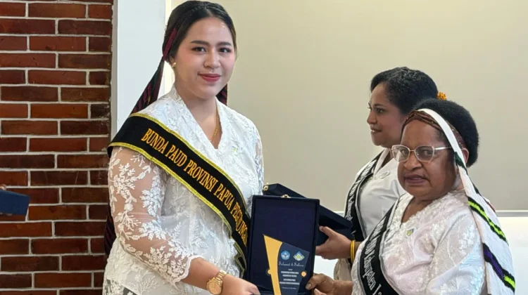 Helena Tabuni Yigibalom Resmi Dikukuhkan sebagai Bunda PAUD Kabupaten Lanny Jaya