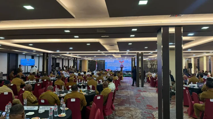 Bupati Atenius Murip Hadiri Forum Strategis Pembangunan Papua di Timika